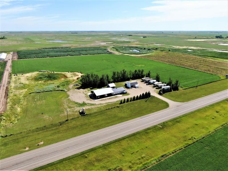 36275 US HWY 12, Ipswich, SD 57451